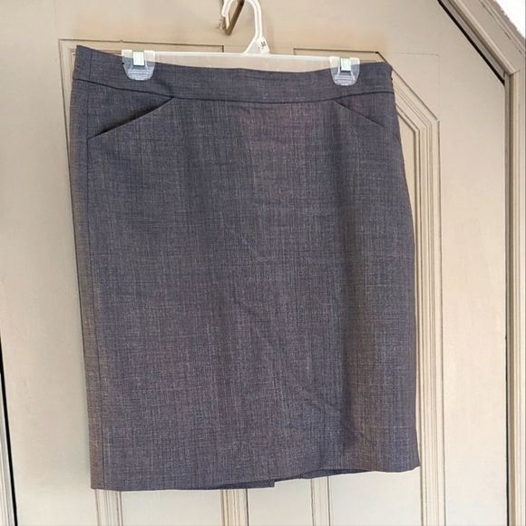 Theory Skirt - Picture 2 of 7